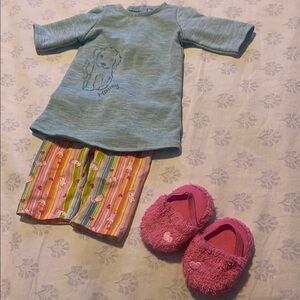 ⭐️ AMERICAN GIRL DOLL: Sleep Shirt & Striped Pants PJ Set with Pink Slippers.